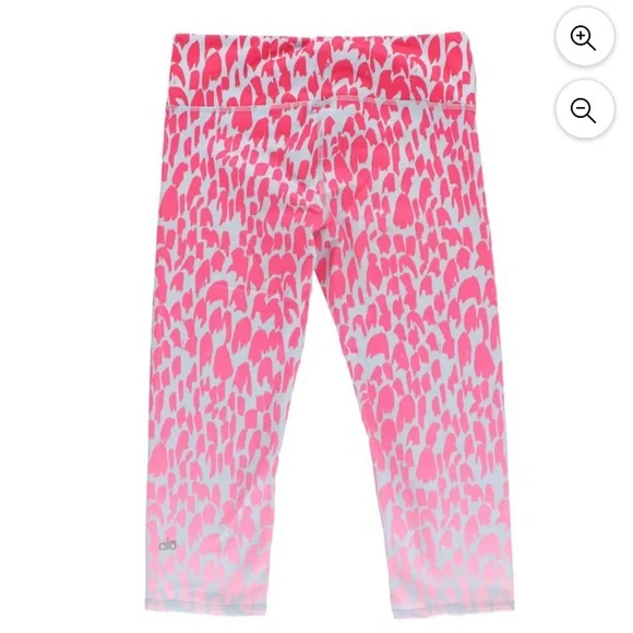 Alo yoga Capri Leggings Airbrush Pink Gray Ombre Animal Print - Picture 3 of 7